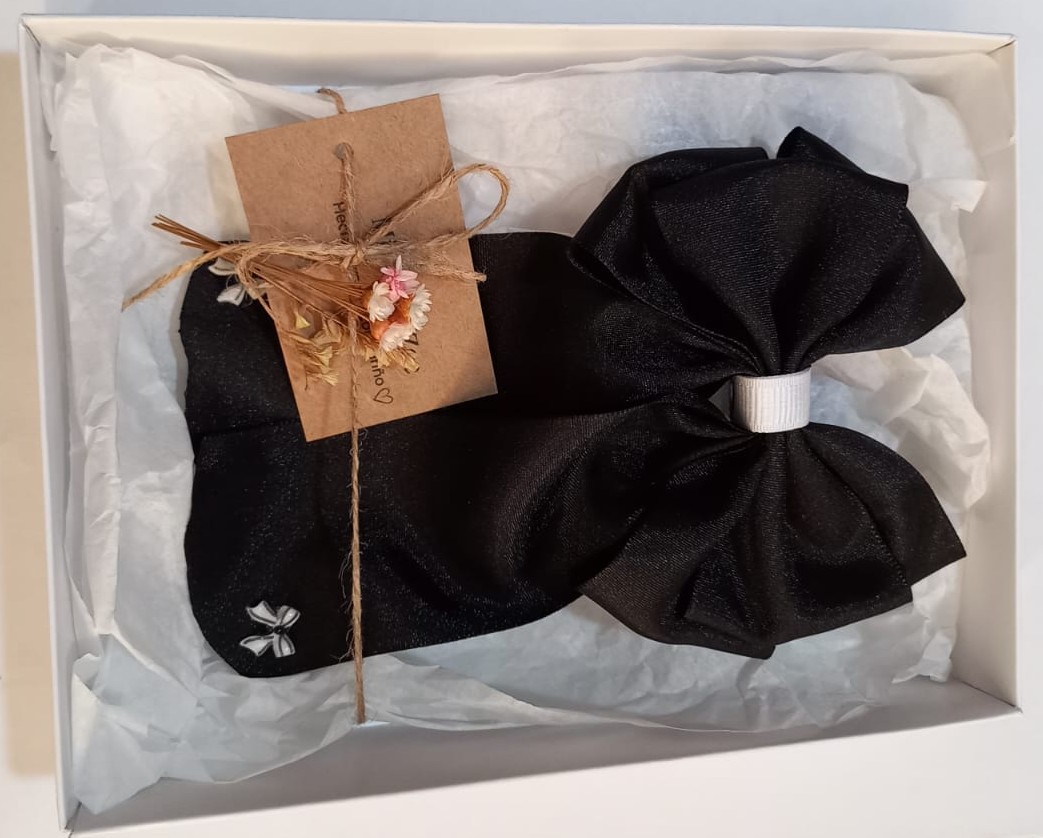 Lazo Clásico Negro Satinado con Detalles